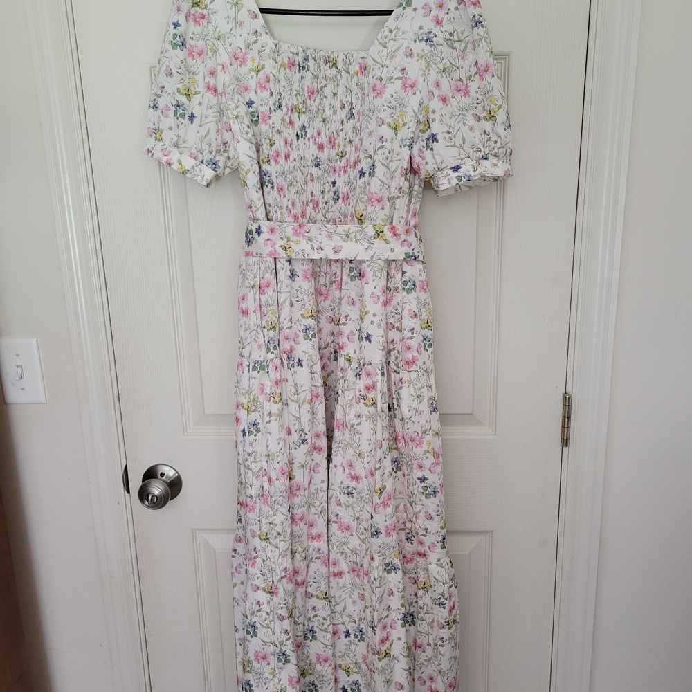 Versa Everywhere Dress With Nursing Zippers In Sweet Wildflowers - Picture 4 of 9